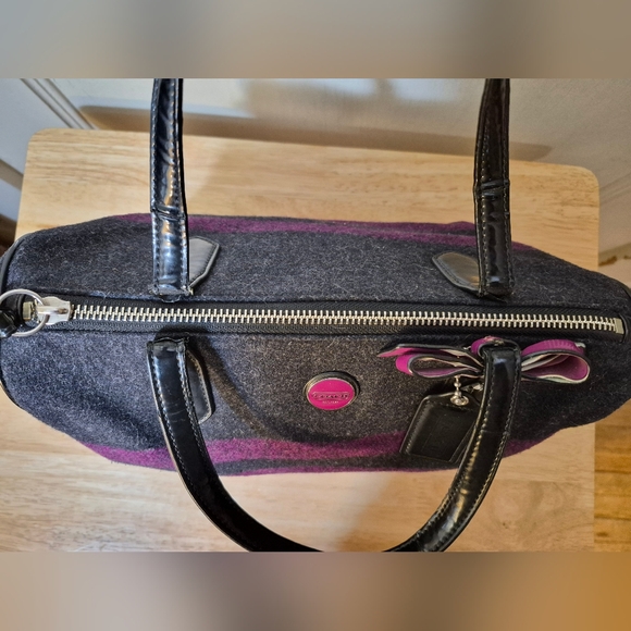 Coach Berry and Gray Stripe Wool Satchel and Dustbag - Picture 5 of 17